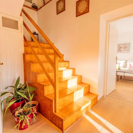 Ferienhaus In 5643